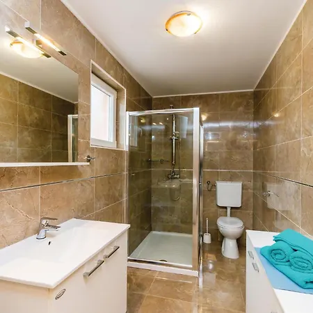 Feriehus Three-bedroom In