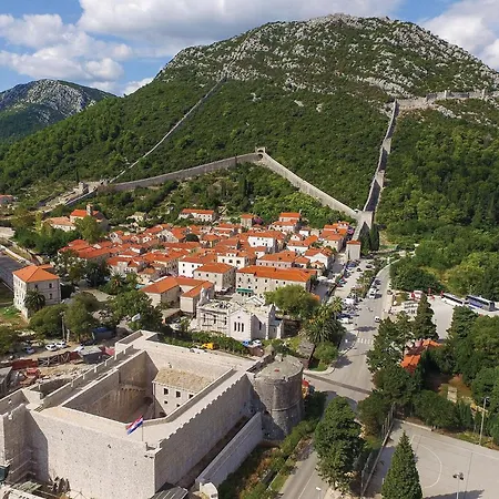 Feriehus Three-bedroom In *