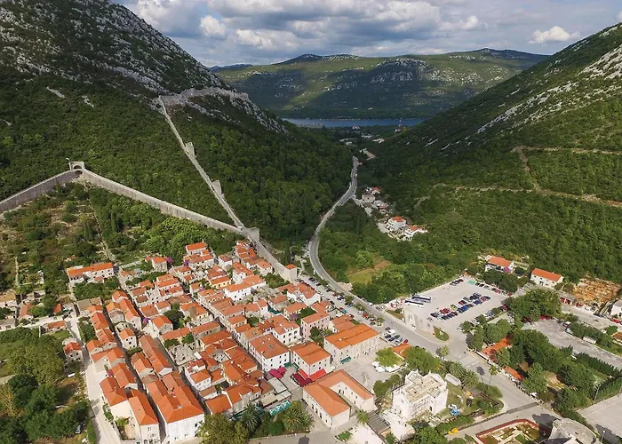 Three-bedroom In 펜션 *