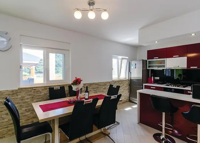 펜션 Three-bedroom In 스톤