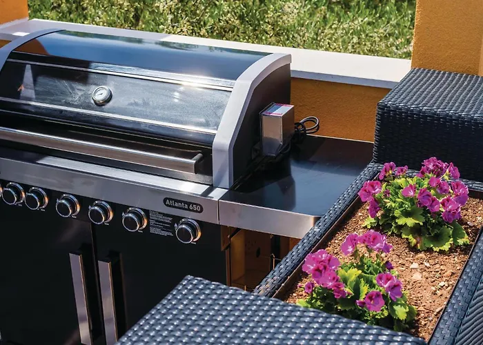 Three-bedroom In 펜션 *