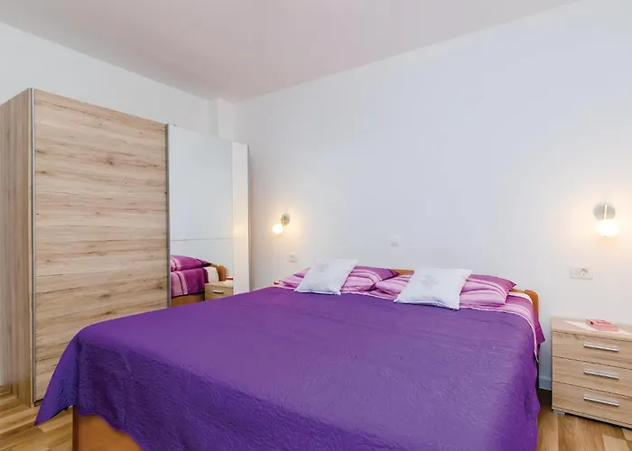 Three-bedroom In 펜션 *